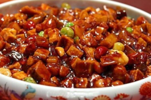 餐创天下八宝辣酱~（八宝辣酱美食推荐）