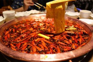 实体店重庆老火锅技术教程~（传统重庆火锅制作教程）